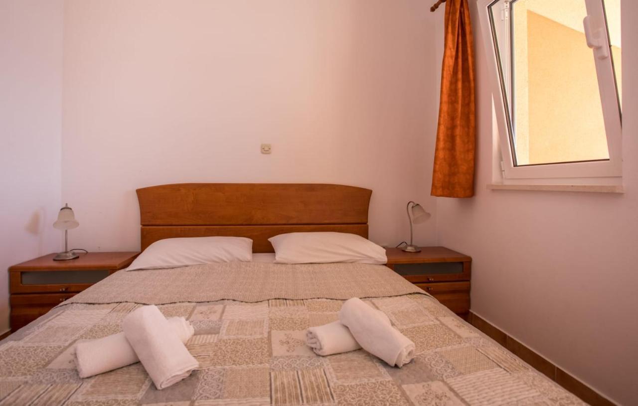 Apartmani Nikoletic Klek Exterior photo